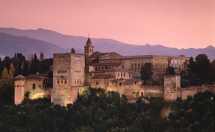 Naissance du Flamenco Alhambra-castle%20outside