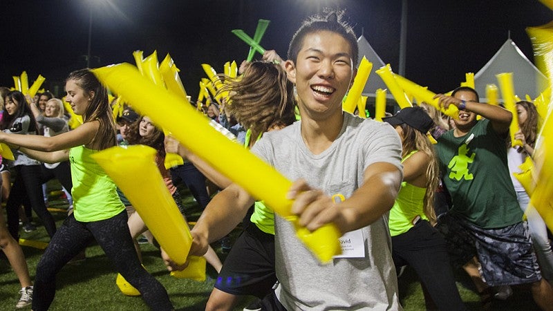 Students at a UO Week of Welcome