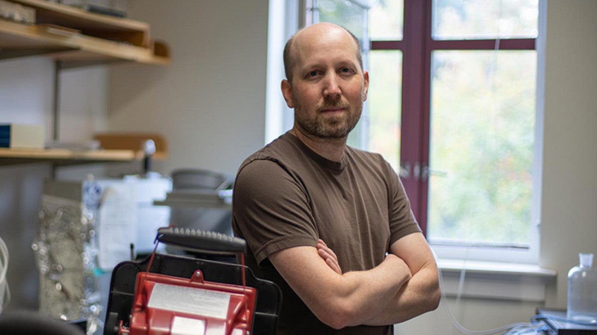 Eric Corwin in his lab