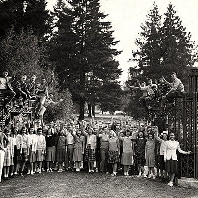 Class portrait taken with the students at Dad's Gates